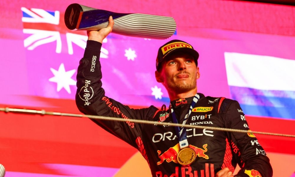 Verstappen Dominates Qatar GP Amidst Mercedes Drama 