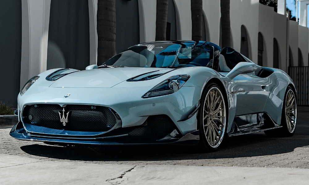 Maserati Unveils Limited-Edition MC20 Cielo Primaserie 