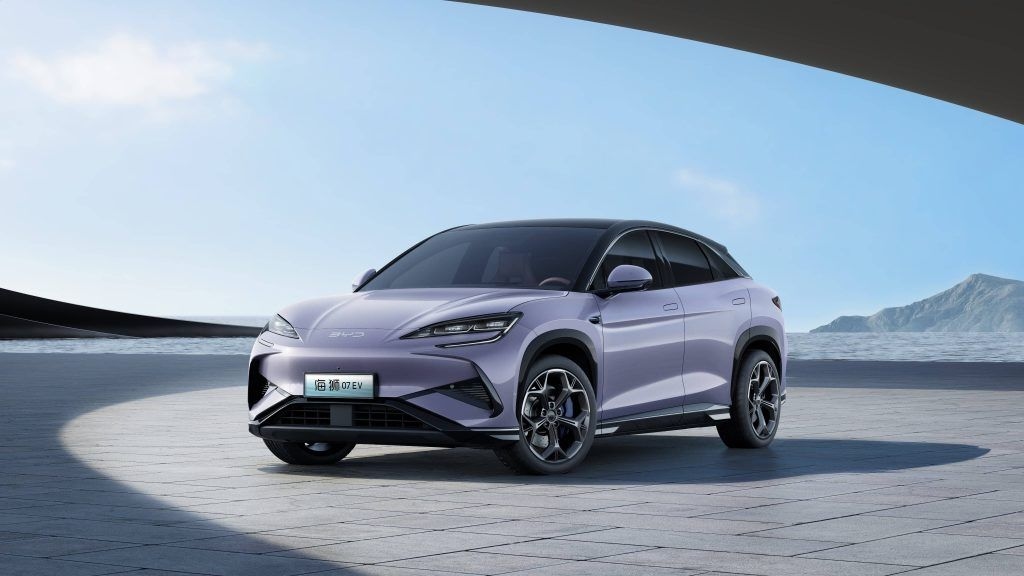 BYD Sea Lion 07 Electric SUV Revealed