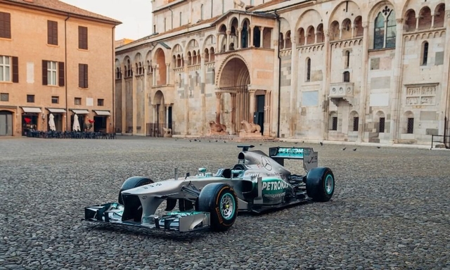 Lewis Hamilton's 2013 Mercedes F1 Car Auctioned For $18.8 Million