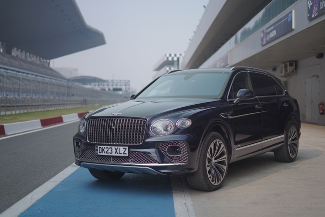 Bentley Bentayga Extended Wheelbase Azure Review: Worth The Extra Crore?