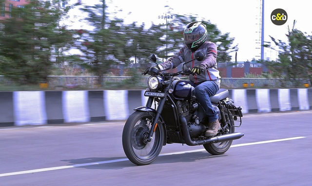Jawa 42 2.1 Dual Tone Review: More Stylish And Engaging
