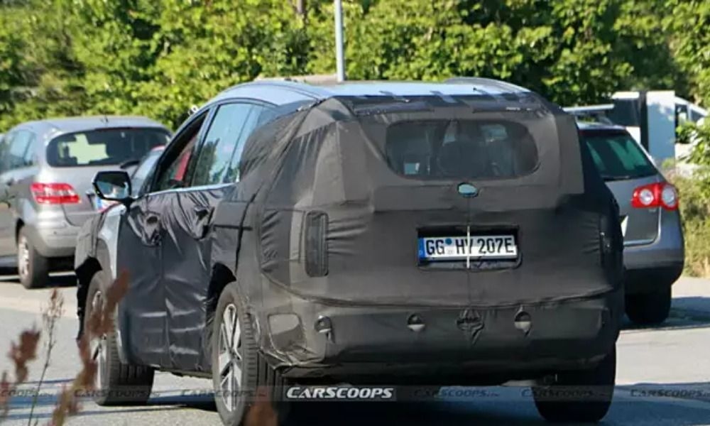  Hyundai Ioniq 7 Spotted Ahead of Launch