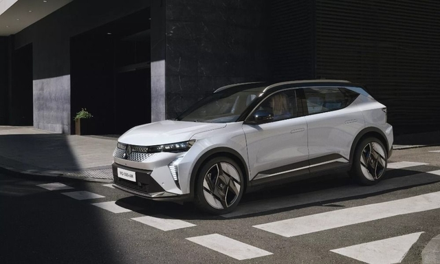Renault Unveils Fifth Generation Scenic E-Tech Electric Crossover