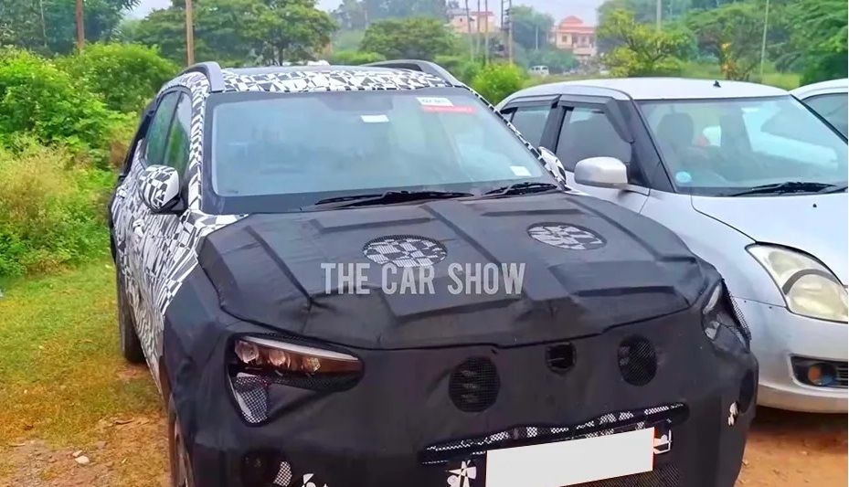 2024 Kia Sonet Facelift Spied: New Pics Reveal Interior Details