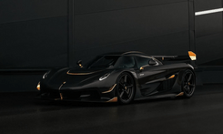 Koenigsegg Unveils Clear Carbon-Finish Jesko With 24-Karat Gold Accents