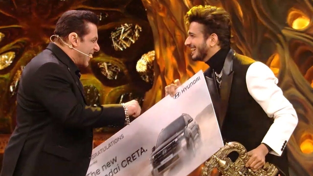 Bigg Boss 17 Winner Munawar Faruqui Get Rs 50 Lakh And A Hyundai Creta