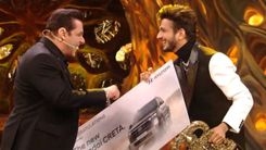 Bigg Boss 17 Winner Munawar Faruqui Get Rs 50 Lakh And A Hyundai Creta