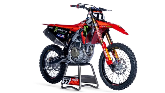 What Is The Ducati Desmo450 MX?