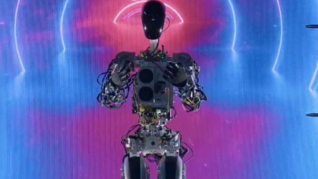 Tesla’s Stock Nosedives As Its Bot Gets Ridiculed After Unveil 