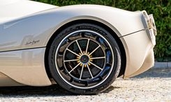 Pirelli Launches P Zero Trofeo RS Tyres For Supercars, Hypercars
