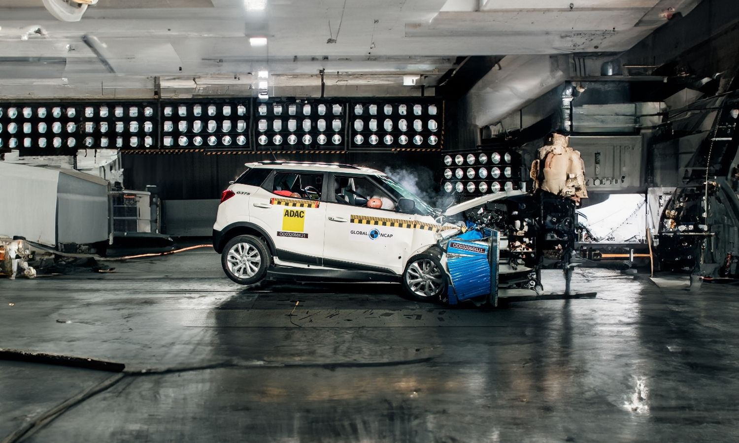 Mahindra XUV300